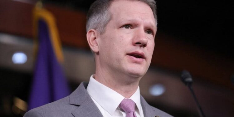 US congressman meets Nigerian officials in Washington, says Trump doesn’t make idle threats