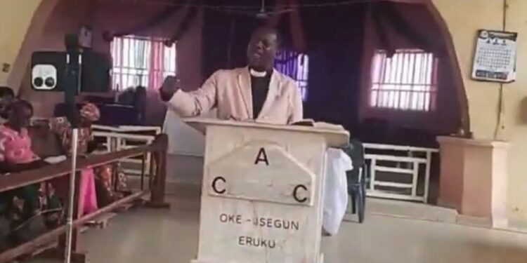 Kwara church resumes Sunday service after gunmen attack